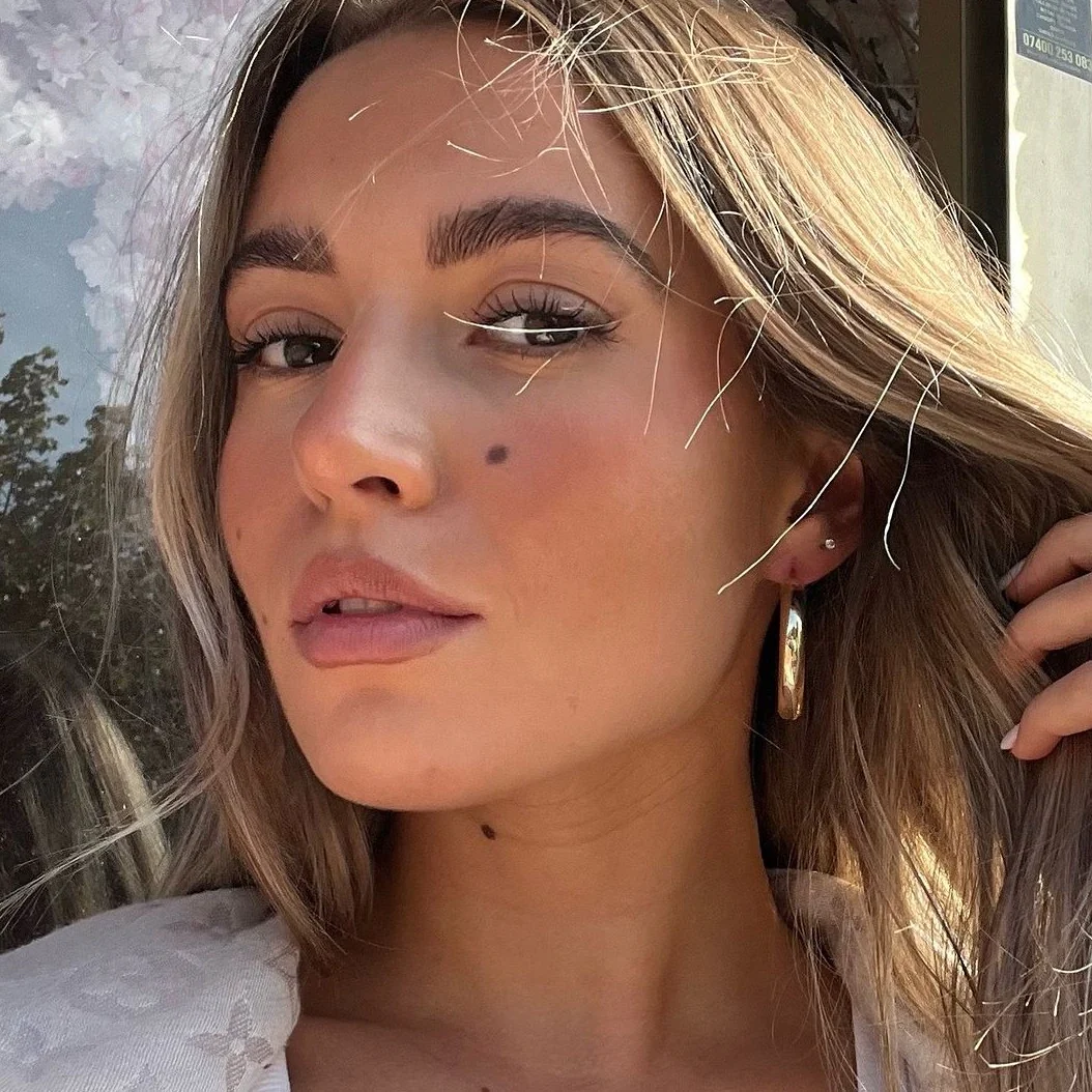 Gold Hoops - Image 4